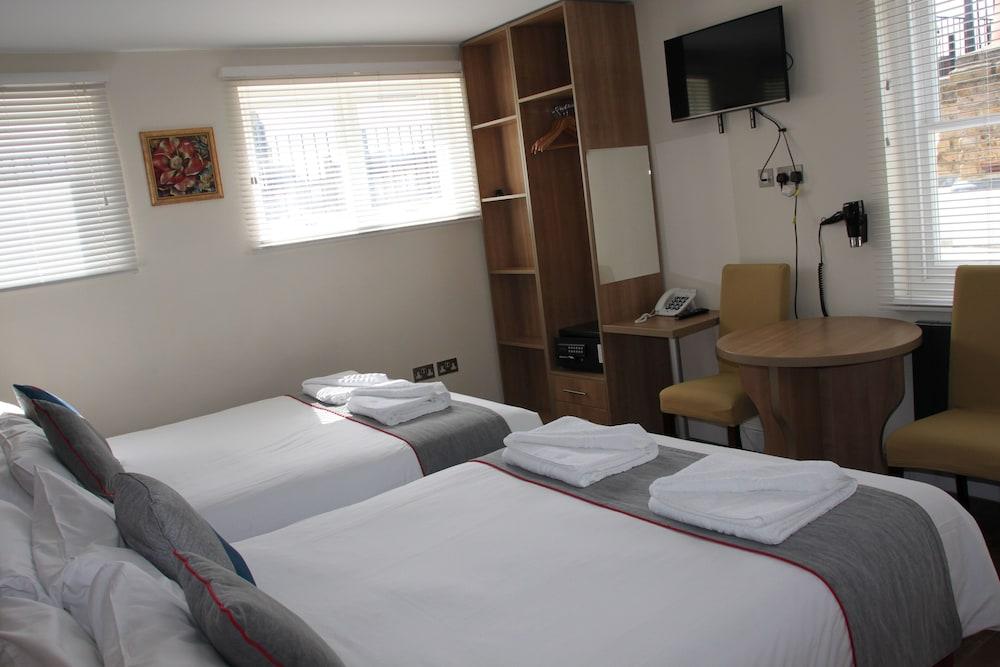 Elysee Hyde Park 3* Лондон