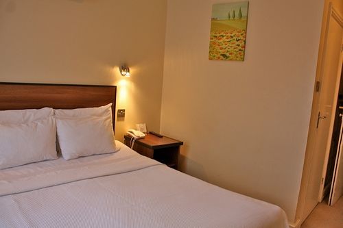 Отель Elysee Hyde Park 3*