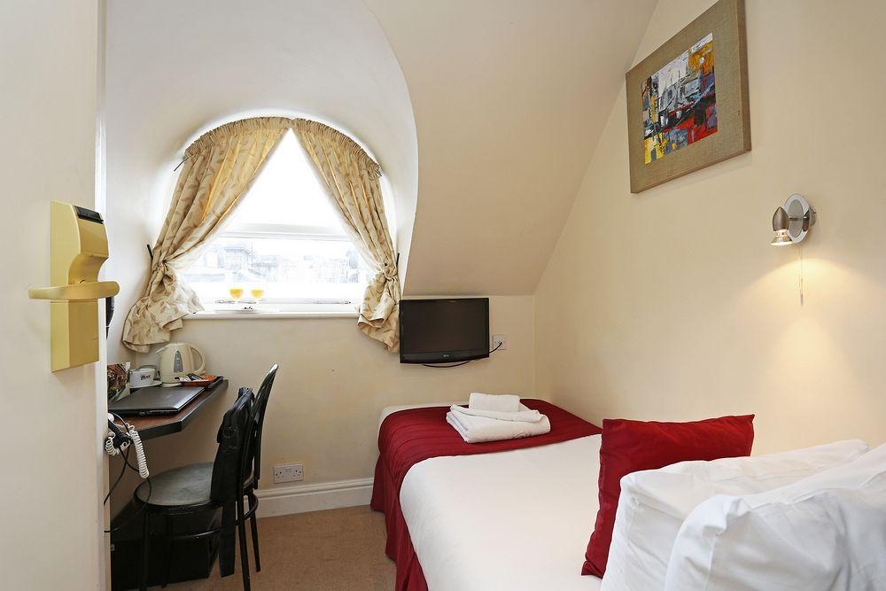 Elysee Hyde Park 3* Londra